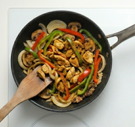 Fideos japoneses (Udon Noodle) con pollo al curry