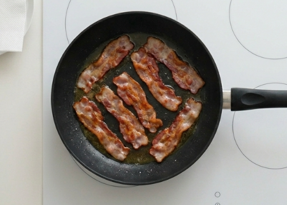 Ensalada templada de pollo y bacon