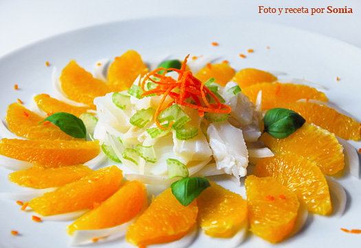 Ensalada de bacalao, naranja y cebolleta