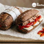 Ensaladillo de pimientos asados y atún. Ensalada en bocadillo para comer con las manos