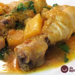 Guiso de pollo con piña, jengibre y cilantro