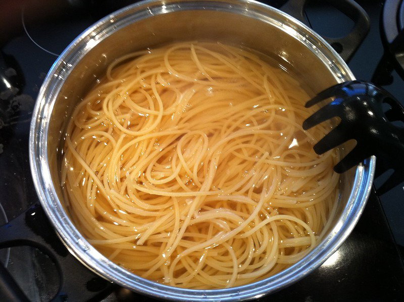 Spaghetti dell'Ubriacone o borrachos en godello blanco