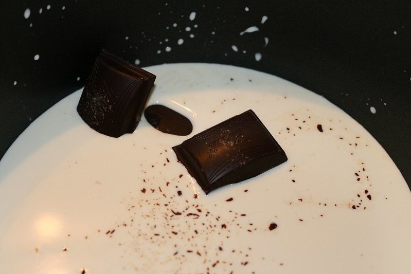 Tarta de chocolate mexicana con frambuesas