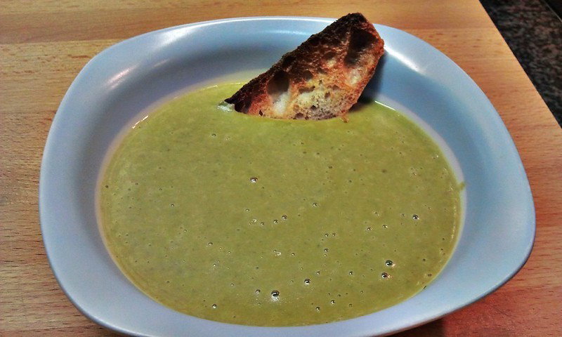 Crema de grelos gallegos. receta paso a paso