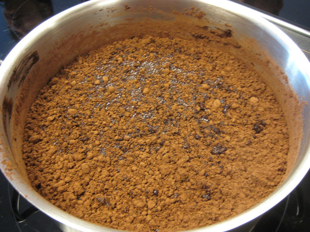 Mousse de chocolate con glaseado brillante