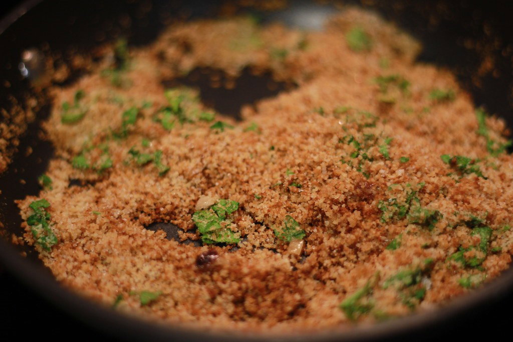 Pasta con sardinas. Receta siciliana