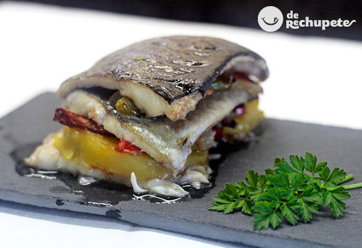 Milhojas de trucha con patatas y verduras