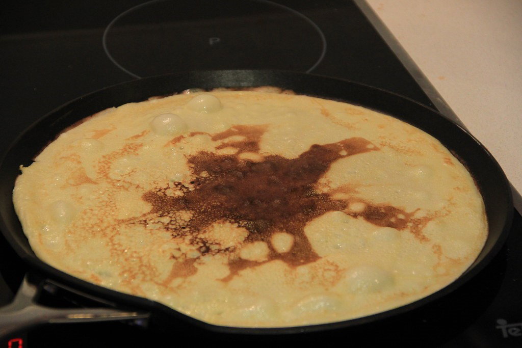Palatschinken o crêpes rellenos de chocolate y plátano