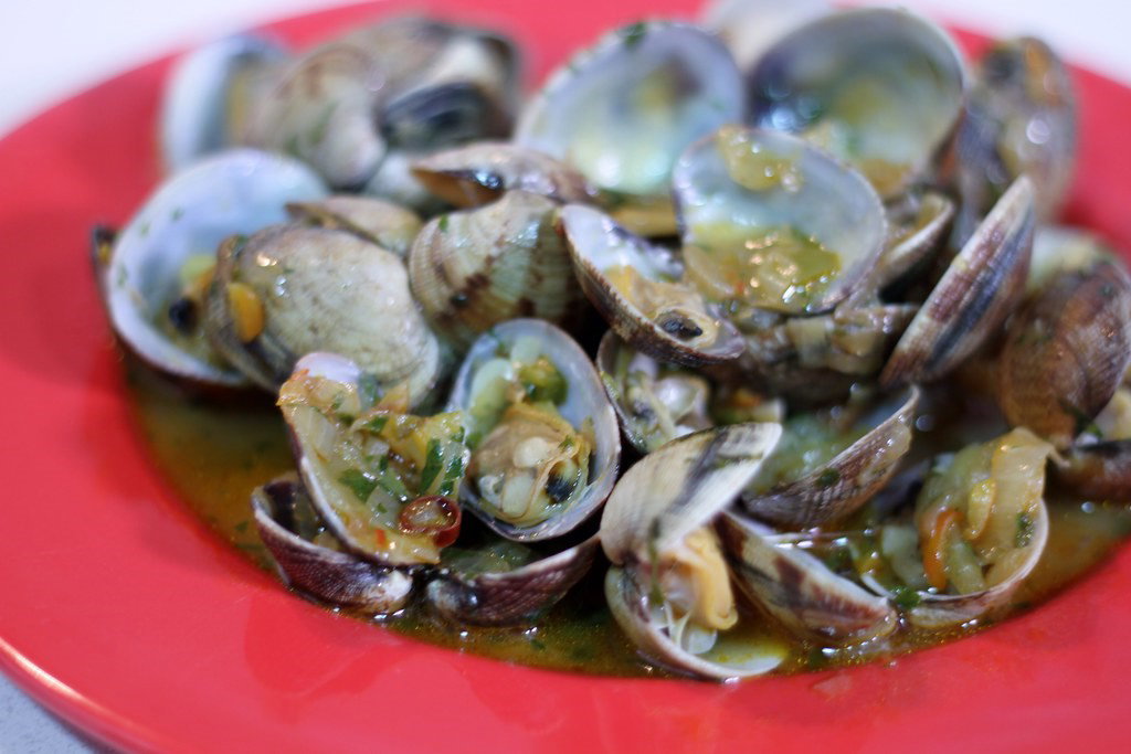 Almejas a la malagueña