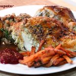 Pavo relleno al horno para Acción de Gracias