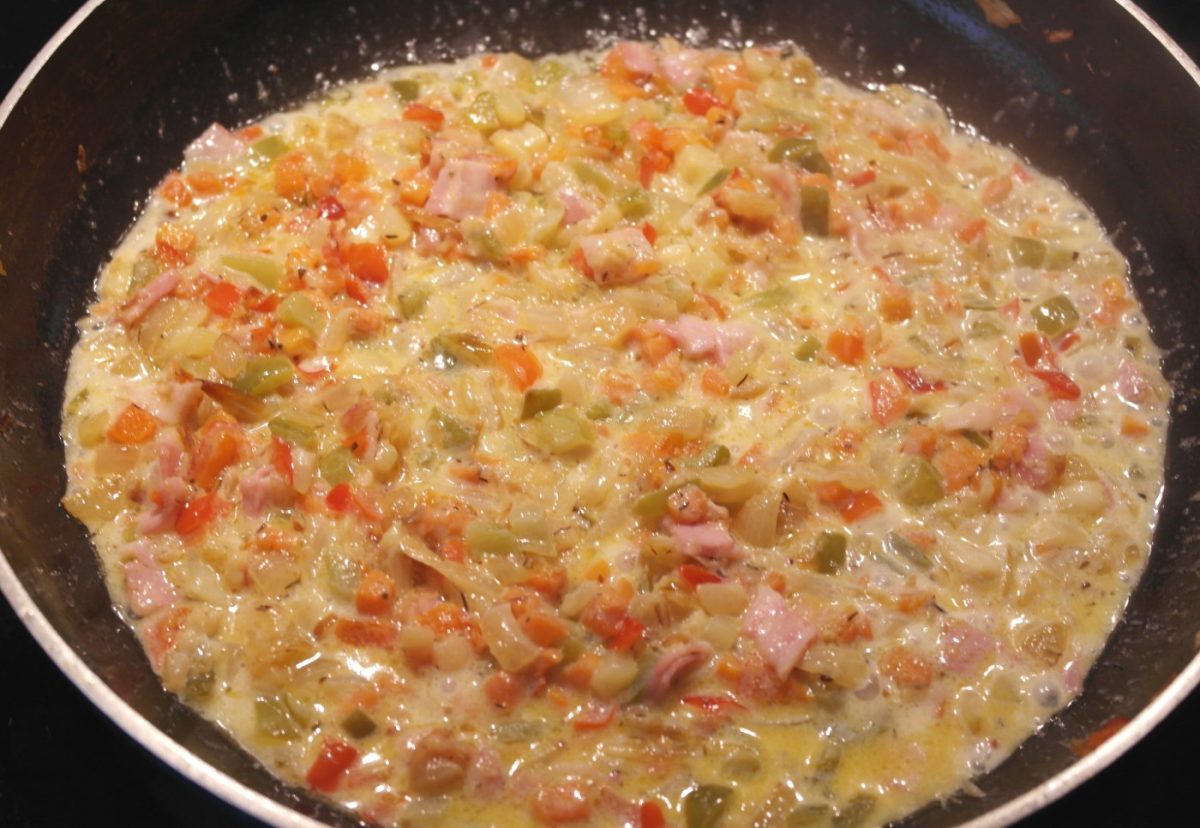 Patatas rellenas de verduras y bacon al horno