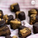 Bombones de chocolate y naranja