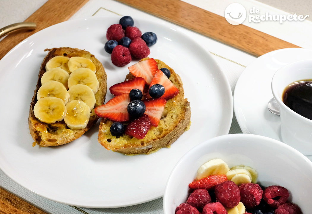 Tostadas francesas o french toast. receta muy fácil para disfrutar del desayuno