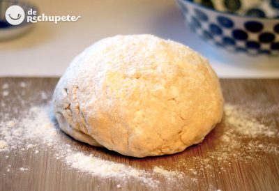 Masa de empanada gallega casera. receta paso a paso