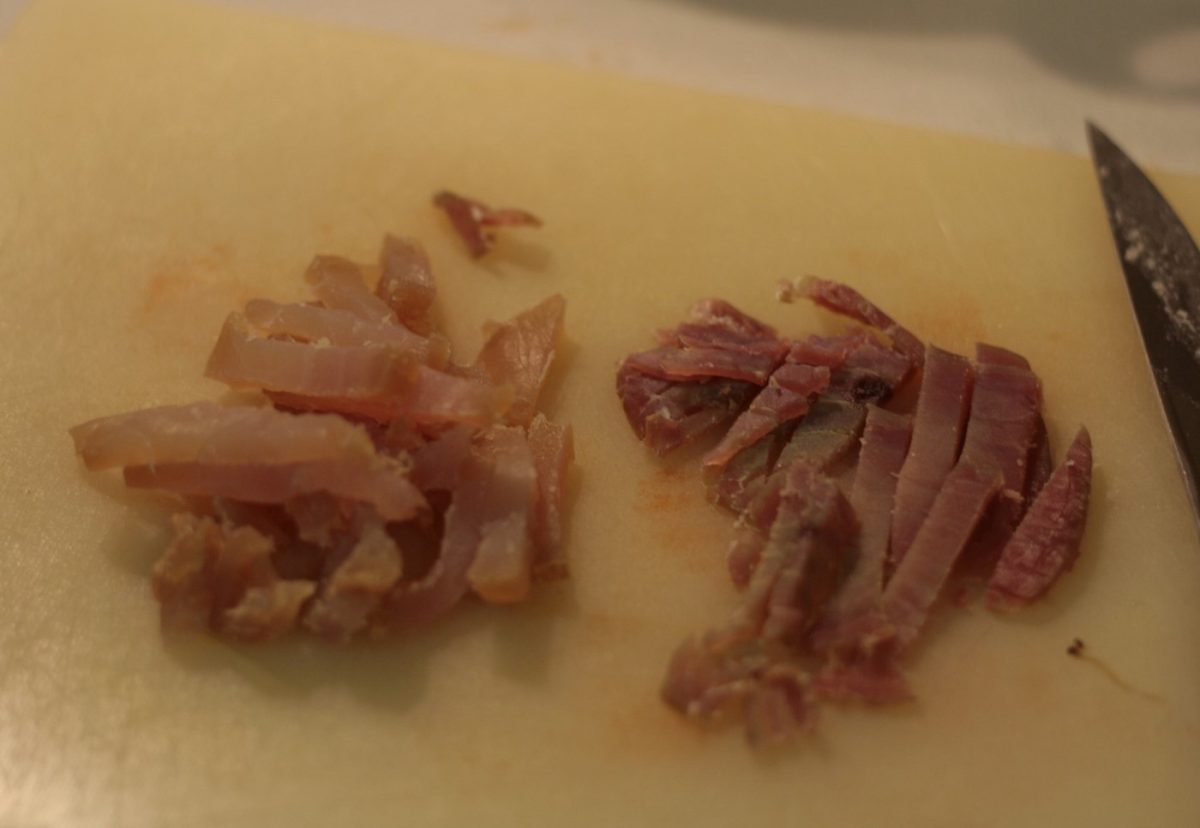 Espaguetis con marlín, atún y gambones. Receta con ahumados