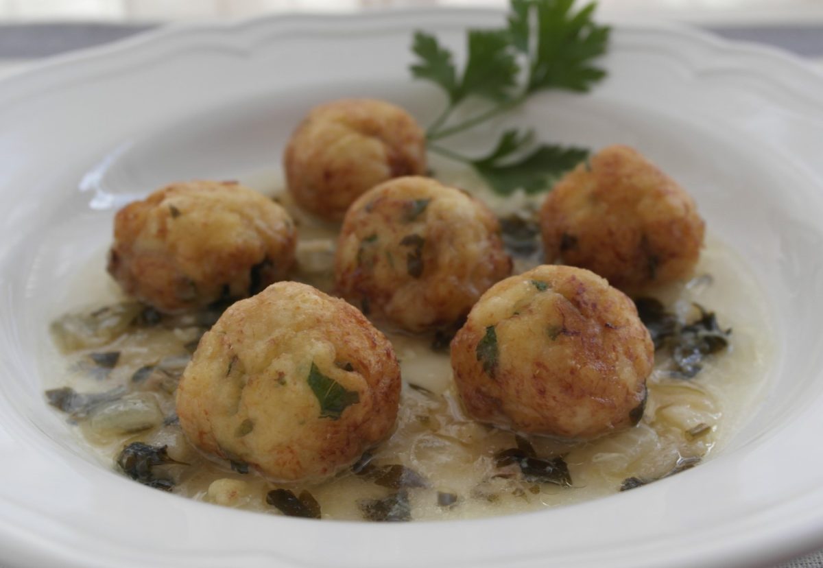 Albóndigas de merluza con salsa verde