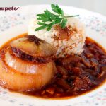 Cebollas rellenas o cebolles rellenes de bonito. Receta asturiana