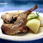 Conejo al horno. Receta tradicional fácil y jugosa