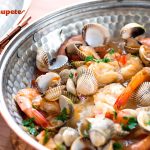 Cataplana de pescado y mariscos. Receta portuguesa