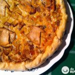 Pastel o tarta de setas. Boletus edulis y níscalos