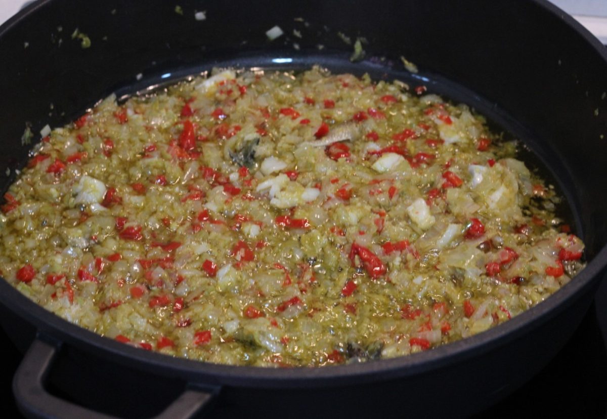 Fabes con bacalao y almejas