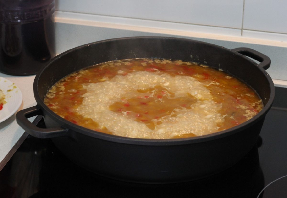 Fabes con bacalao y almejas