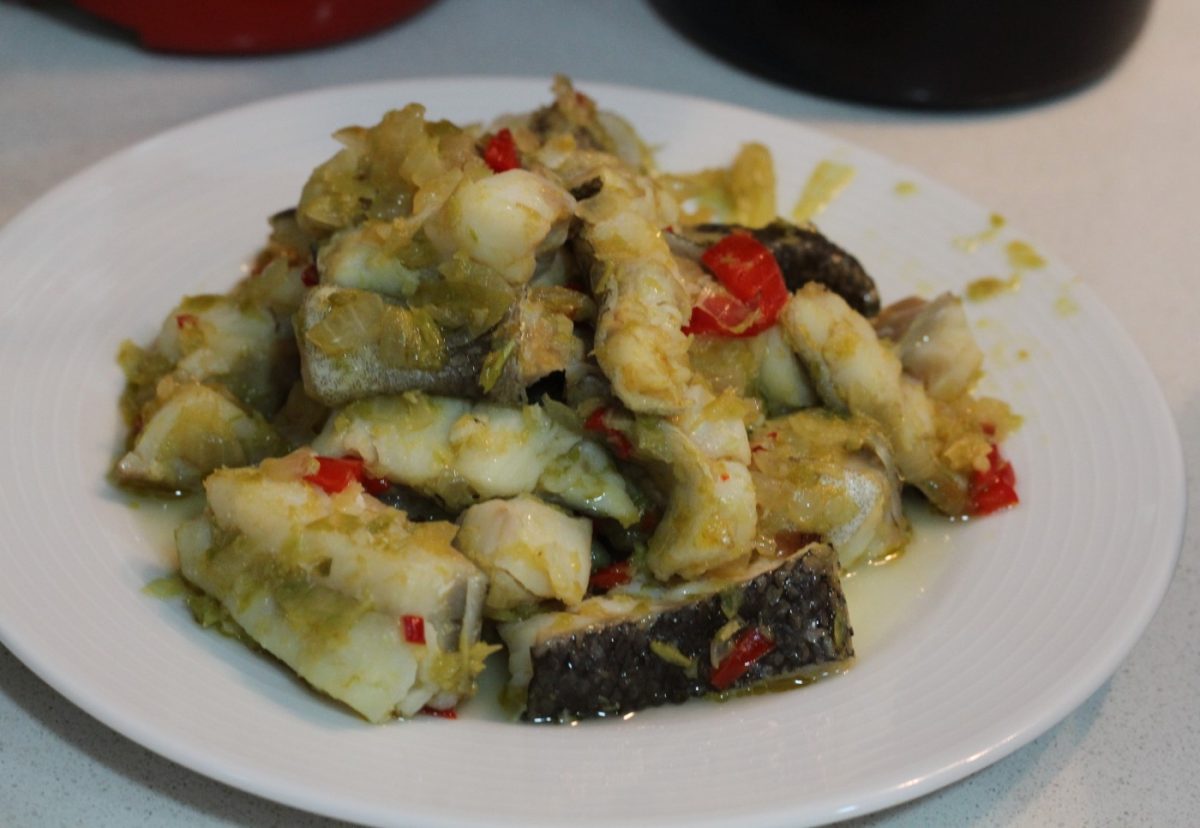 Fabes con bacalao y almejas