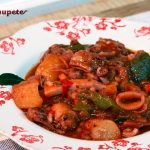 Guiso de patatas con calamares
