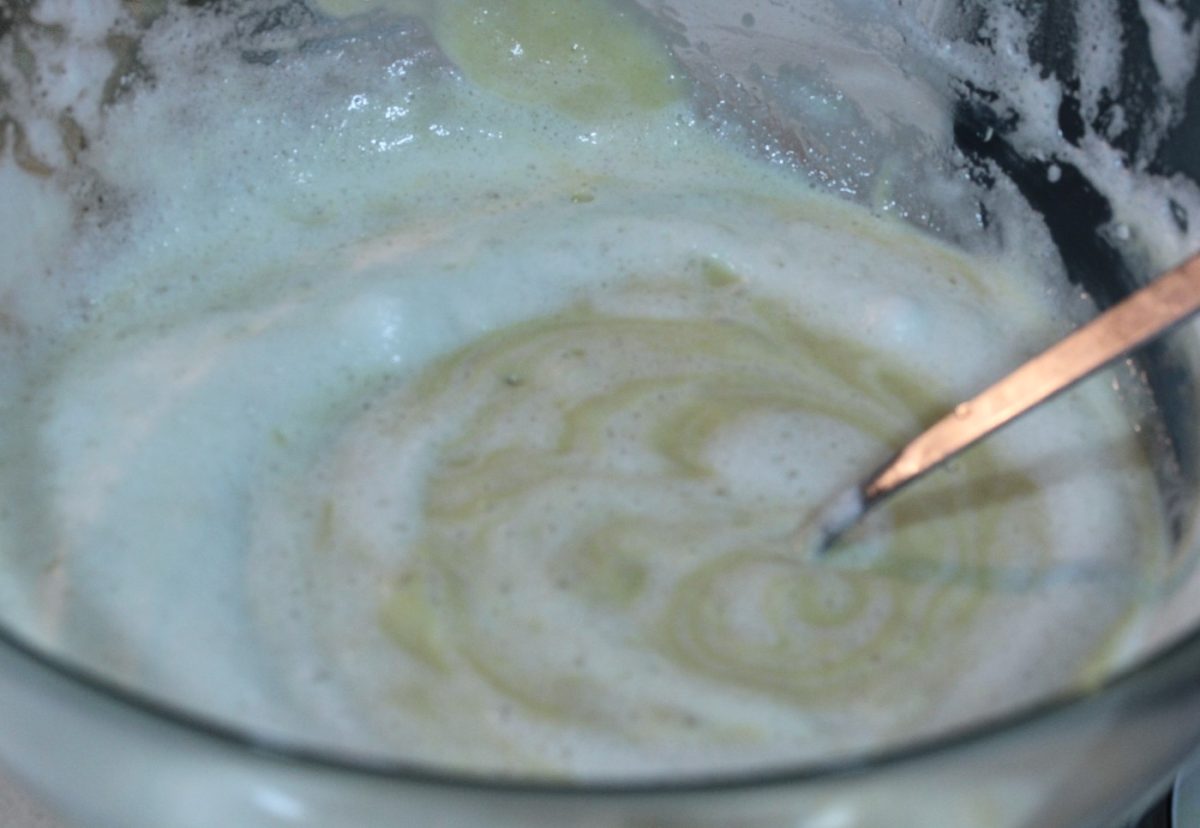 Bizcocho fácil de turrón de Jijona. Postre navideño