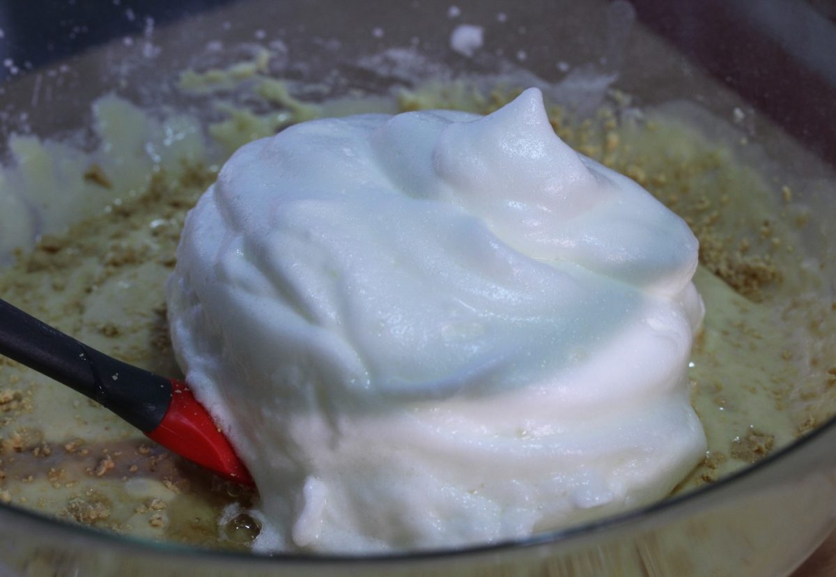 Bizcocho fácil de turrón de Jijona. Postre navideño