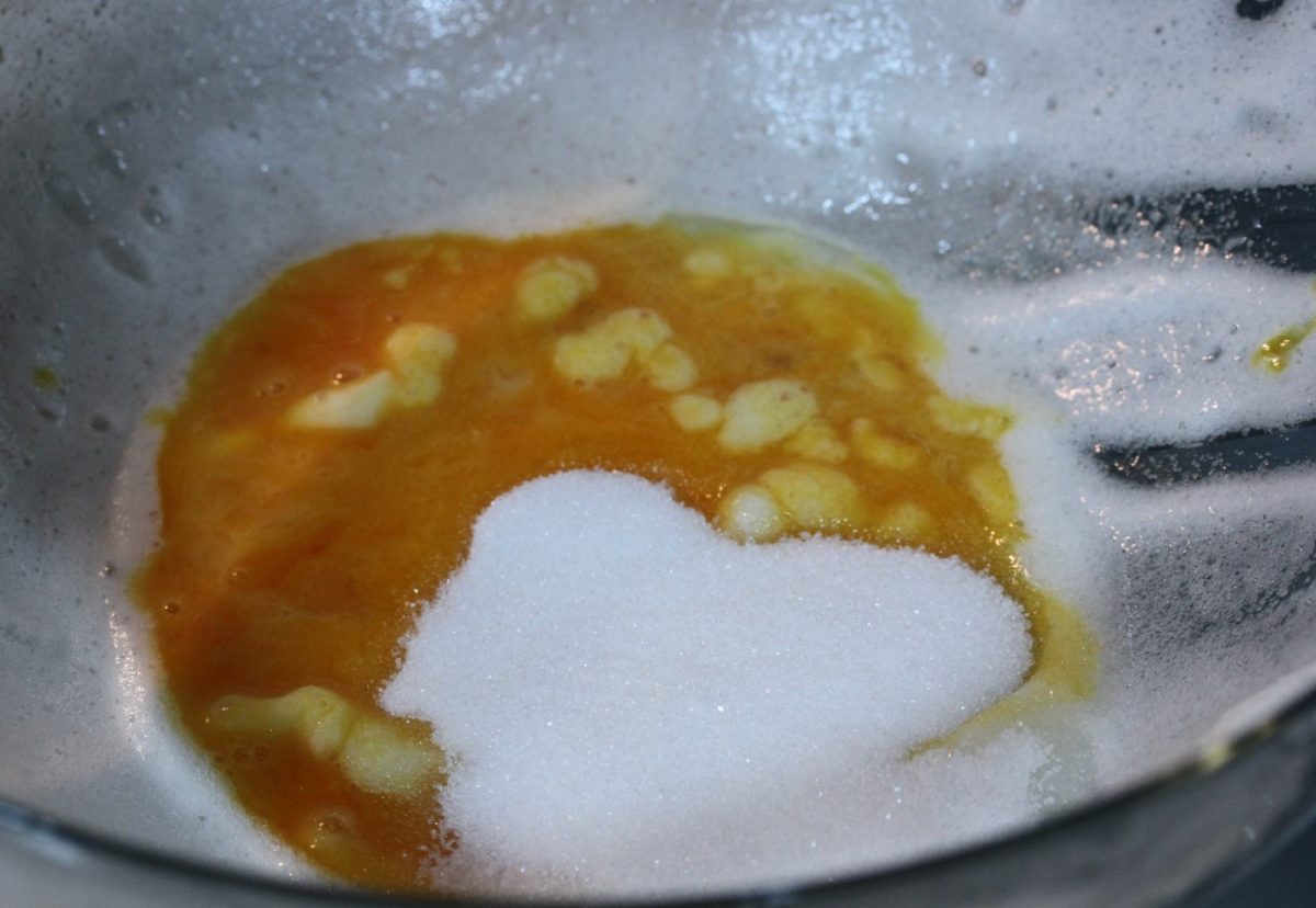 Bizcocho fácil de turrón de Jijona. Postre navideño