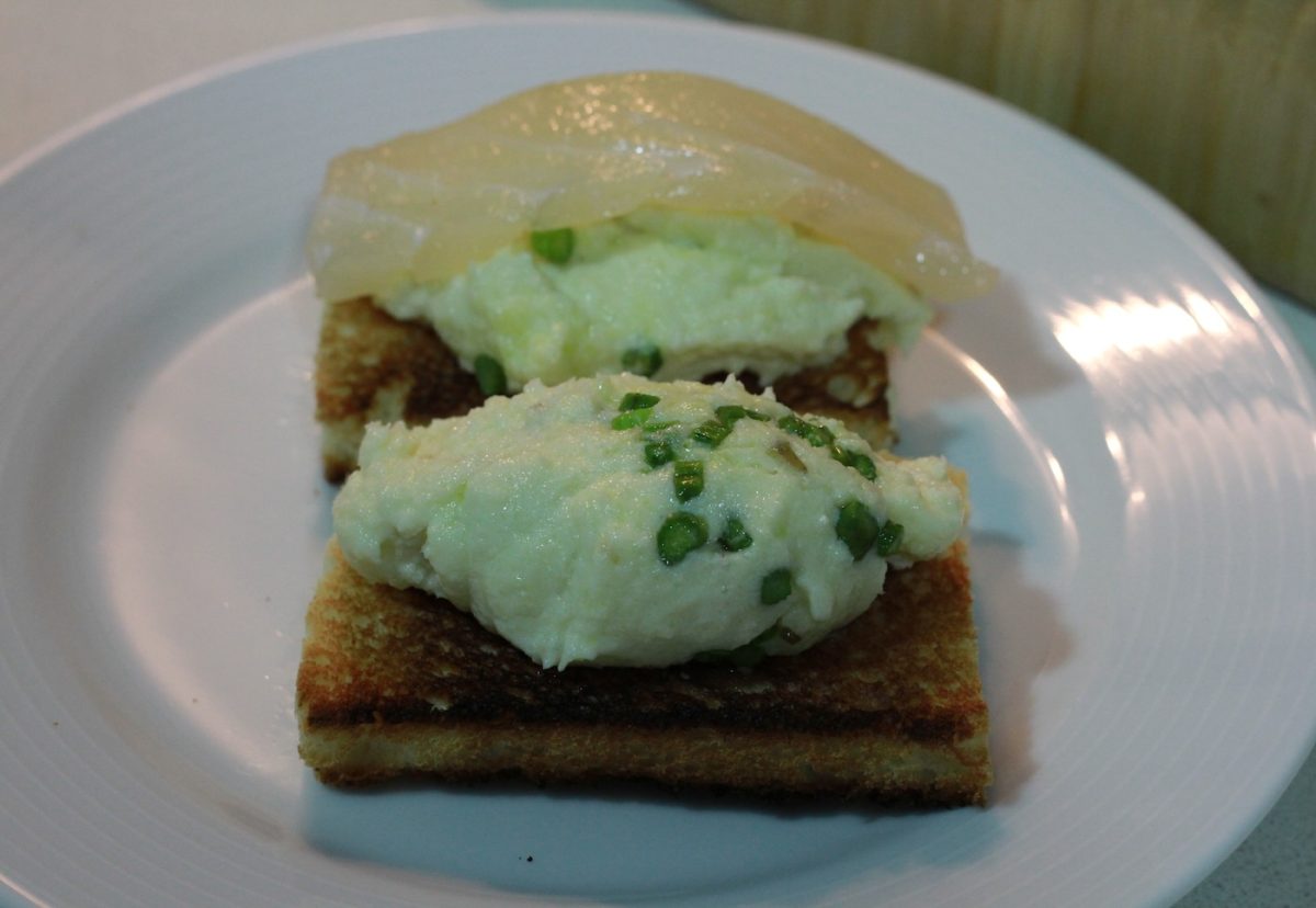 Tosta de bacalao ahumado