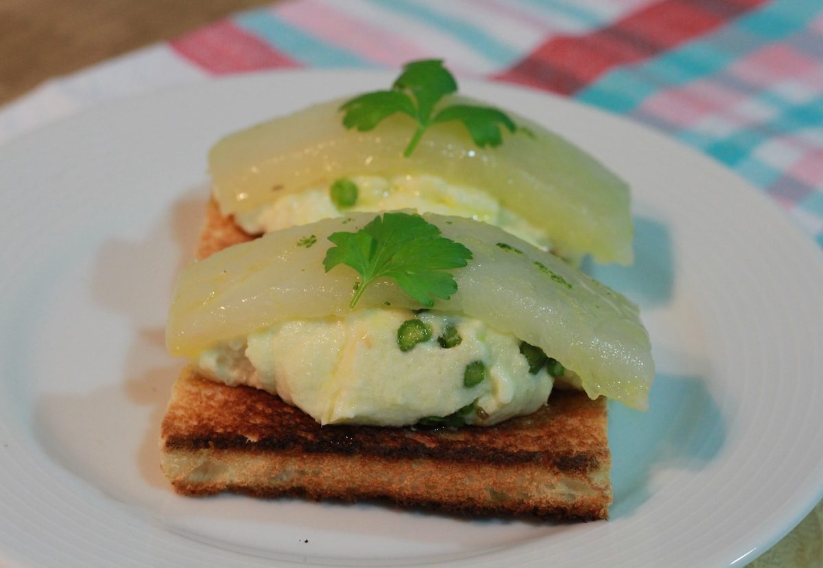Tosta de bacalao ahumado