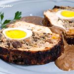 Pollo relleno. Arrollado de pollo especial Navidad