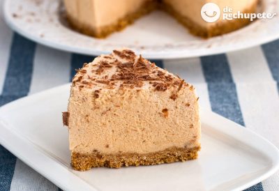 Tarta mousse de turrón