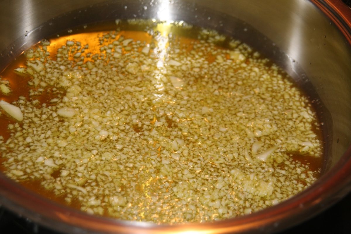 Congrio con mejillones a la marinera