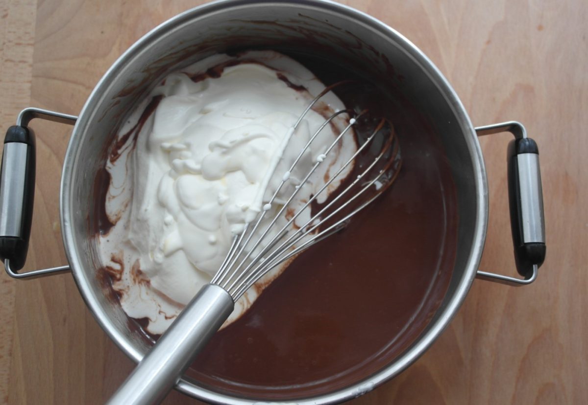 Tarta charlota de chocolate