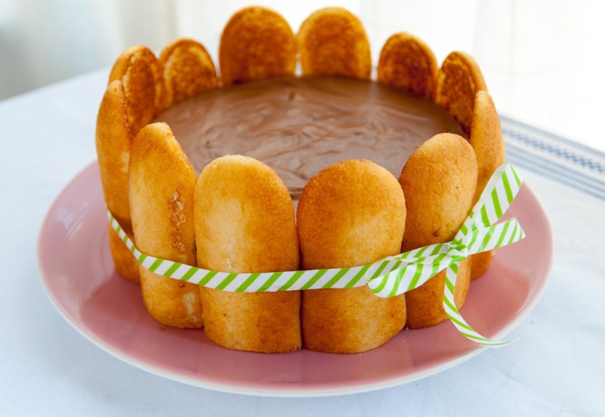 Tarta charlota de chocolate