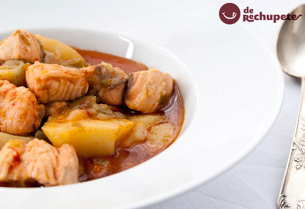 Marmitako de salmón. Guiso de salmón y patatas