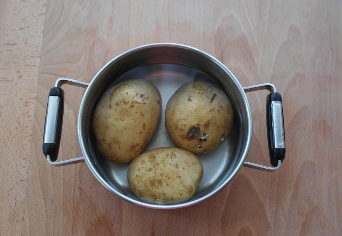 Bacalao al horno con pan de maíz. Bacalhau com broa