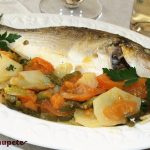 Dorada a la menorquina. Receta tradicional mediterránea fácil y deliciosa