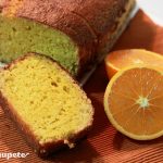 Bizcocho jugoso con zumo de naranja