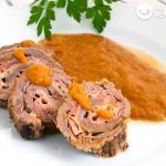 Roti de ternera con jamón y queso