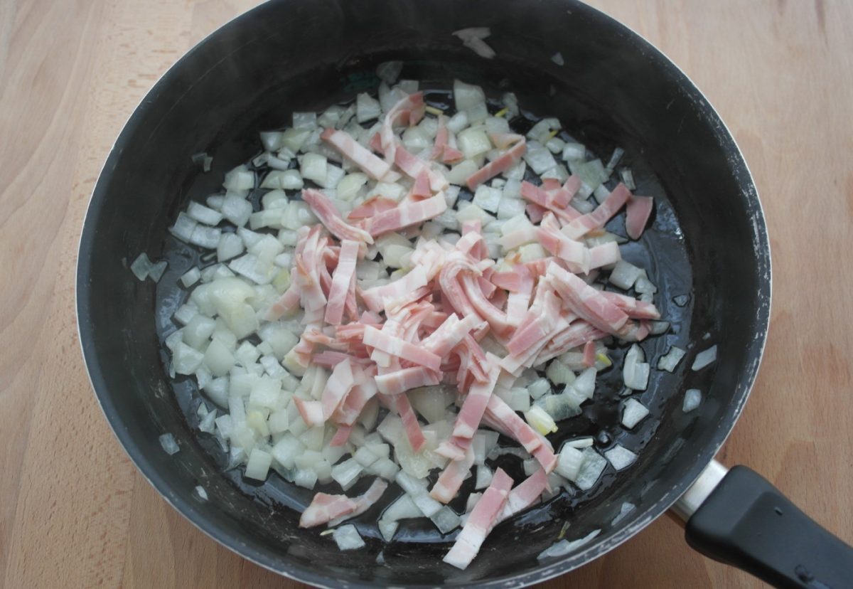 Dorada al horno con almendras