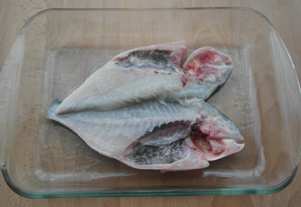 Dorada al horno con almendras