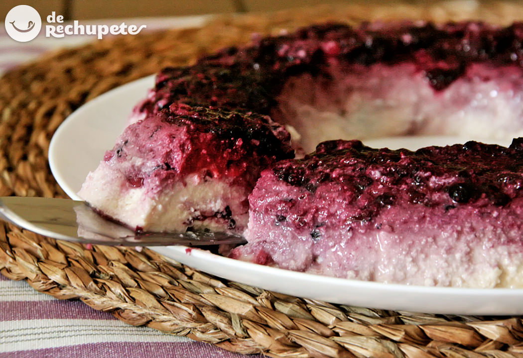 Pudin de queso con frutos rojos