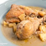 Pollo a la sidra con manzana