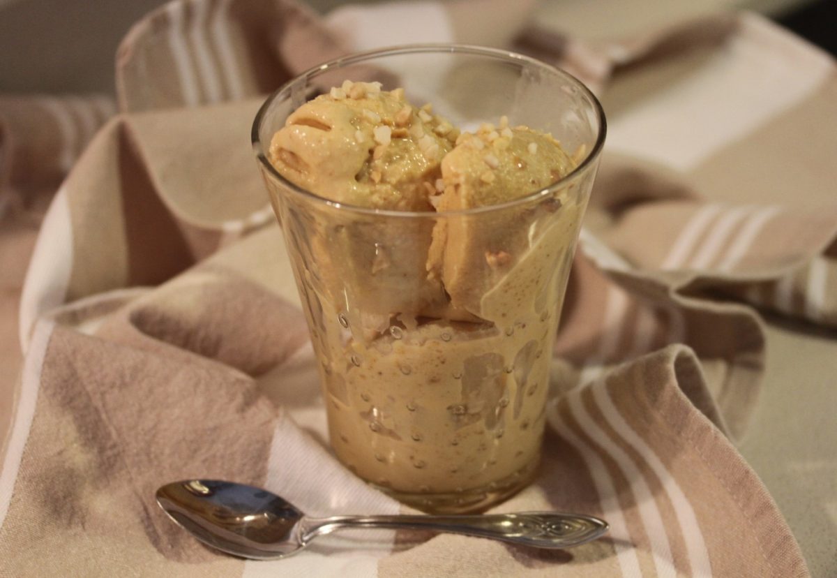 Helado casero de turrón