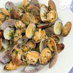 Almejas al vino blanco