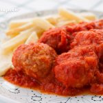 Albóndigas de pollo con salsa de tomate